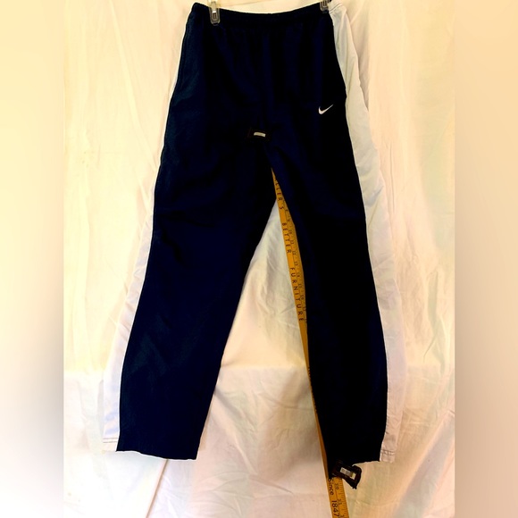 Nike Black Dri-Fit XL very light joggers/ Black/ zipper down the calf - Picture 8 of 8